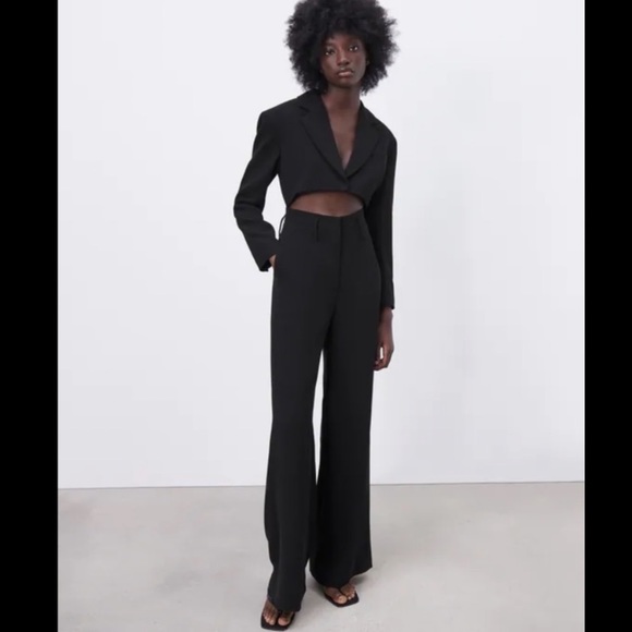 🚨⚡️(flash sale)⚡️🚨NWT ZARA Black Cut Out Jumpsuit LIMITED EDITION - Picture 4 of 8